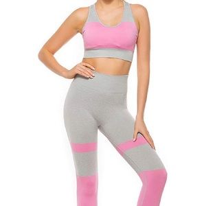 workout outfits for women come with 2 pieces (sports bra and legging set).
